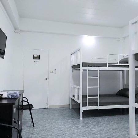 Room79 Phuket Екстериор снимка
