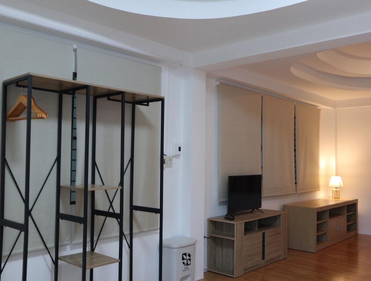 Room79 Phuket Екстериор снимка