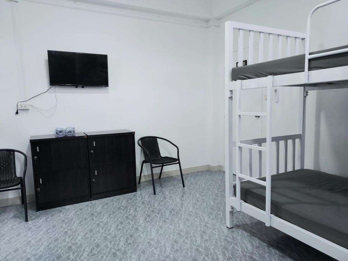 Room79 Phuket Екстериор снимка